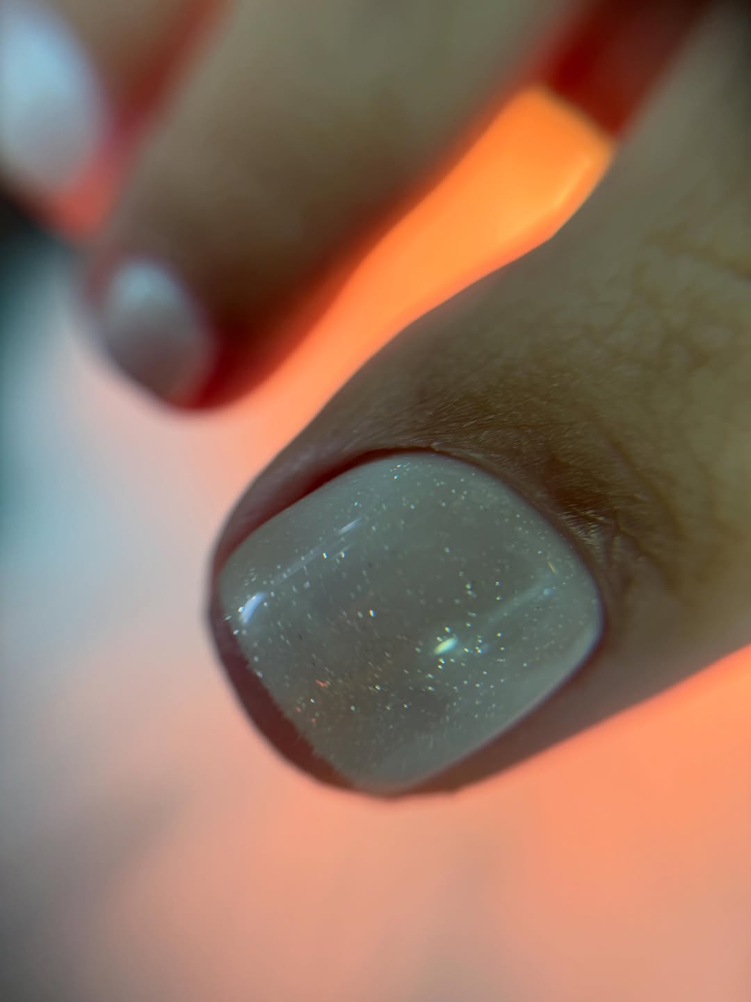 Uñas semipermanentes con diseño hechas en Ducximar Beauty Studio